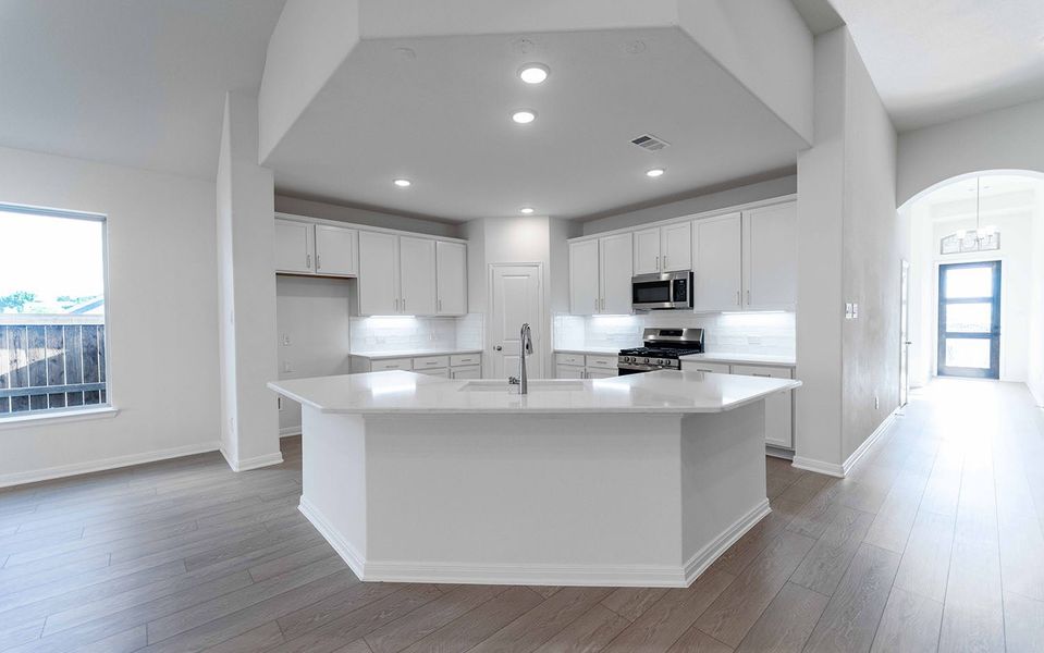 Furnished interior view inside a new home in La Terra, Celina (Image 9).