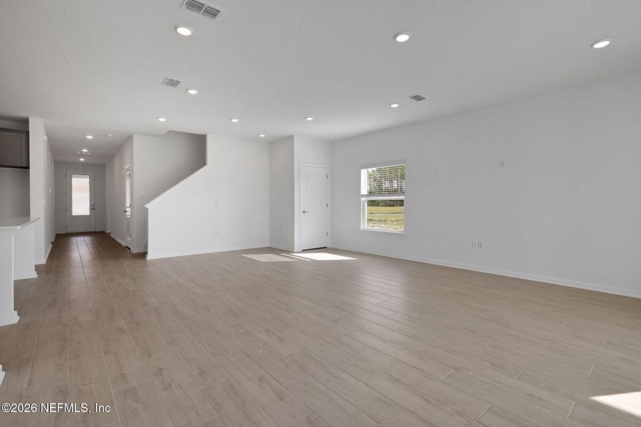 Spacious, unfurnished interior of a new home in Brook Forest, St. Augustine (Image 32).