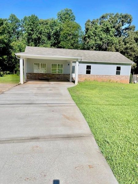 Image 14 of a home in . Image 14 of a home in .