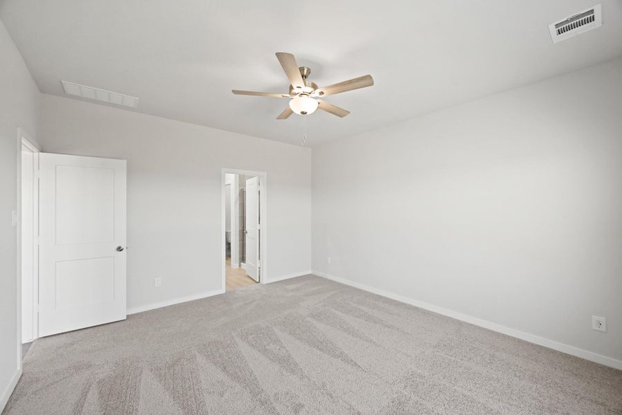 Spacious, unfurnished interior of a new home in Lonestar Collection at Paloma at Sanford Farms, Waller (Image 23). Spacious, unfurnished interior of a new home in Lonestar Collection at Paloma at Sanford Farms, Waller (Image 23).