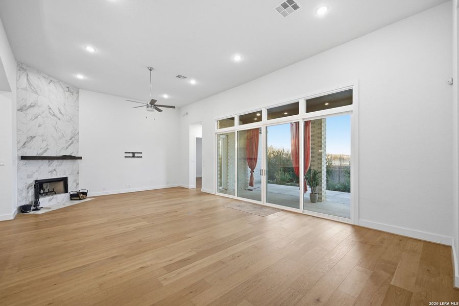 Spacious, unfurnished interior of a new home in Mesa Western, Cibolo (Image 27). Spacious, unfurnished interior of a new home in Mesa Western, Cibolo (Image 27).