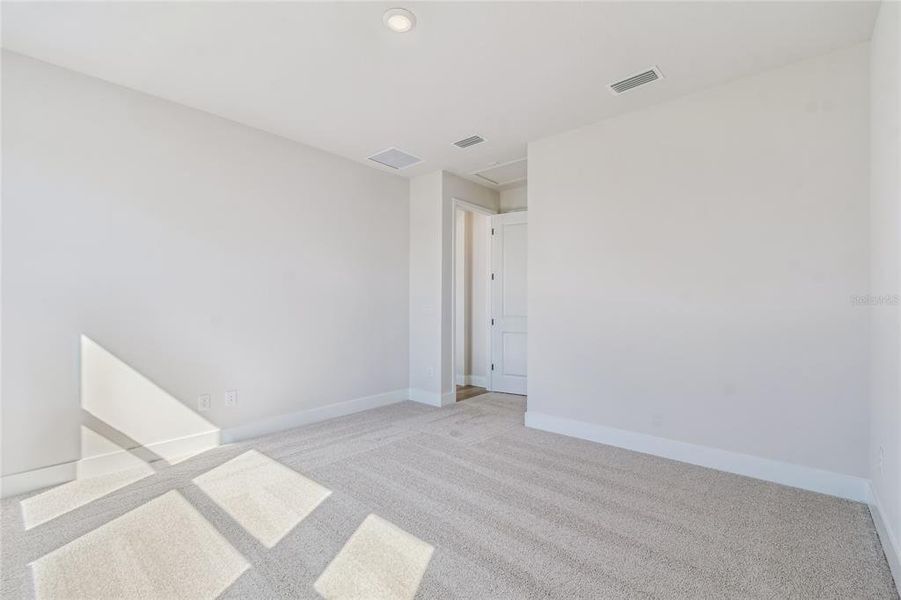 Spacious, unfurnished interior of a new home in Persimmon Park - Garden Series, Wesley Chapel (Image 18).