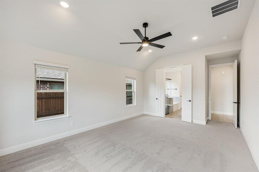 Spacious, unfurnished interior of a new home in Eagle Glen 50, Alvarado (Image 34). Spacious, unfurnished interior of a new home in Eagle Glen 50, Alvarado (Image 34).