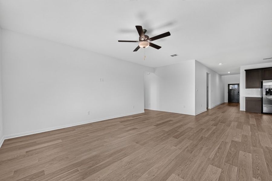 Spacious, unfurnished interior of a new home in Parks at Foster Crossing, Anna (Image 14).