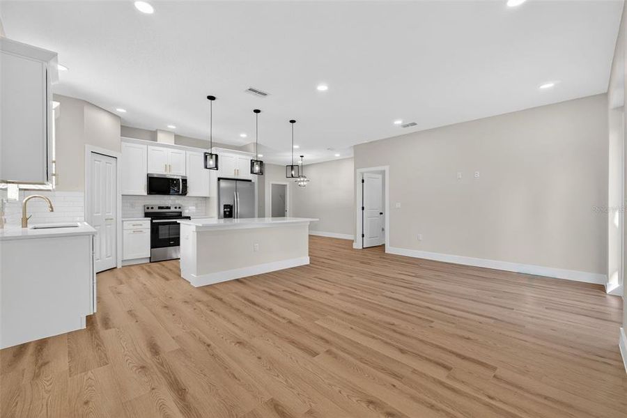 Spacious, unfurnished interior of a new home in , Brooksville (Image 46).