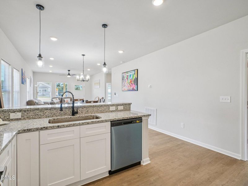 14-web-or-mls-W Old Glencoe Rd-S2409-014