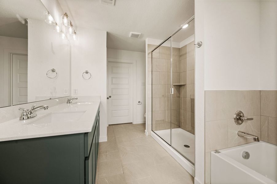 Furnished interior view inside a new home in Gatlin Ranch, Springtown (Image 9).