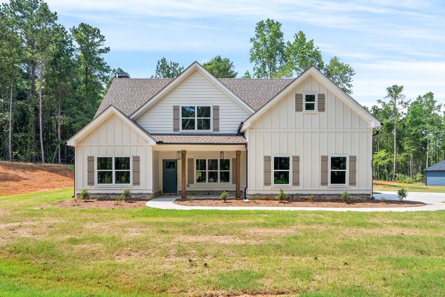 Front exterior of a new home in Hammett Woods, Hogansville, GA, highlighting curb appeal (Image 1).
