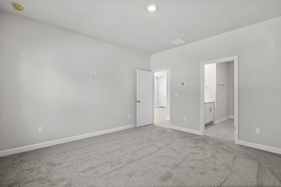 Spacious, unfurnished interior of a new home in Waterside - Boardwalk Series, Longs (Image 23). Spacious, unfurnished interior of a new home in Waterside - Boardwalk Series, Longs (Image 23).