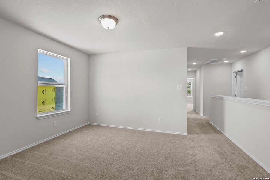 Spacious, unfurnished interior of a new home in Meadows at Oak Creek, San Antonio (Image 31). Spacious, unfurnished interior of a new home in Meadows at Oak Creek, San Antonio (Image 31).