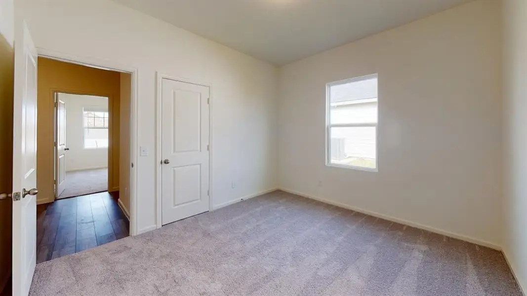 Aurora-Unfurnished(7)