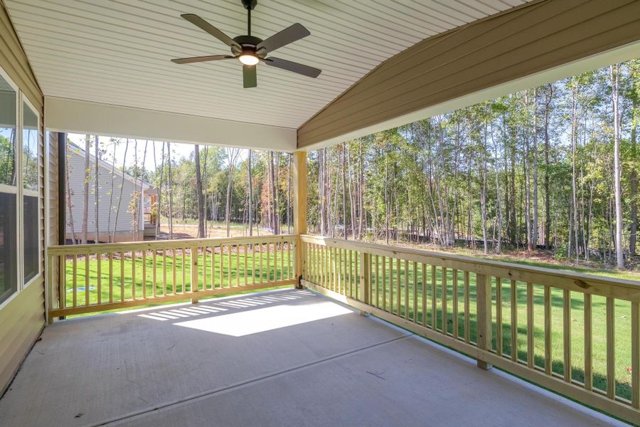 Representative exterior details of a home built from the The Whitley by RobuckHomes in Baylee Ridge, Selma (Image 77).