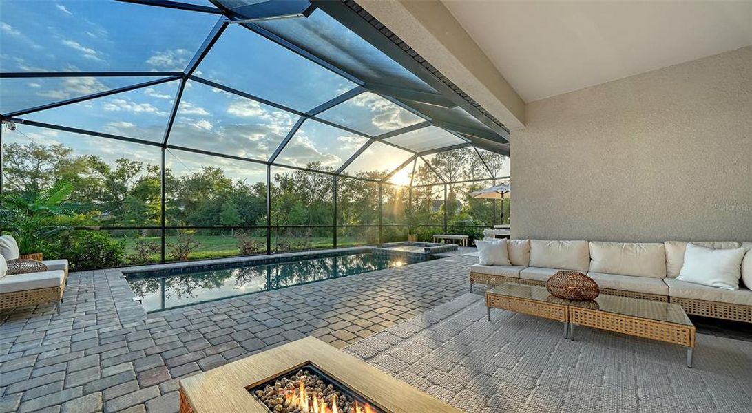 Exterior details and patio area of a home in Lorraine Lakes at Lakewood Ranch, Lakewood Ranch (Image 4).