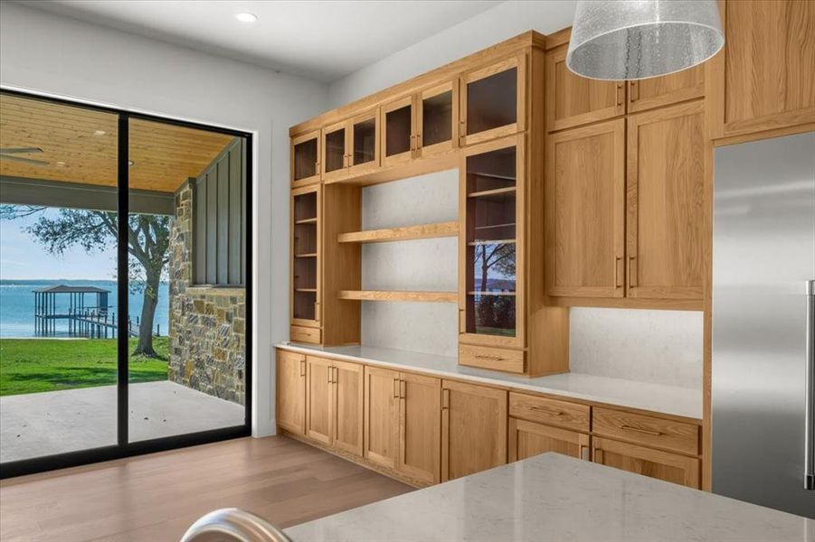 Furnished interior view inside a new home in , Corsicana (Image 11).