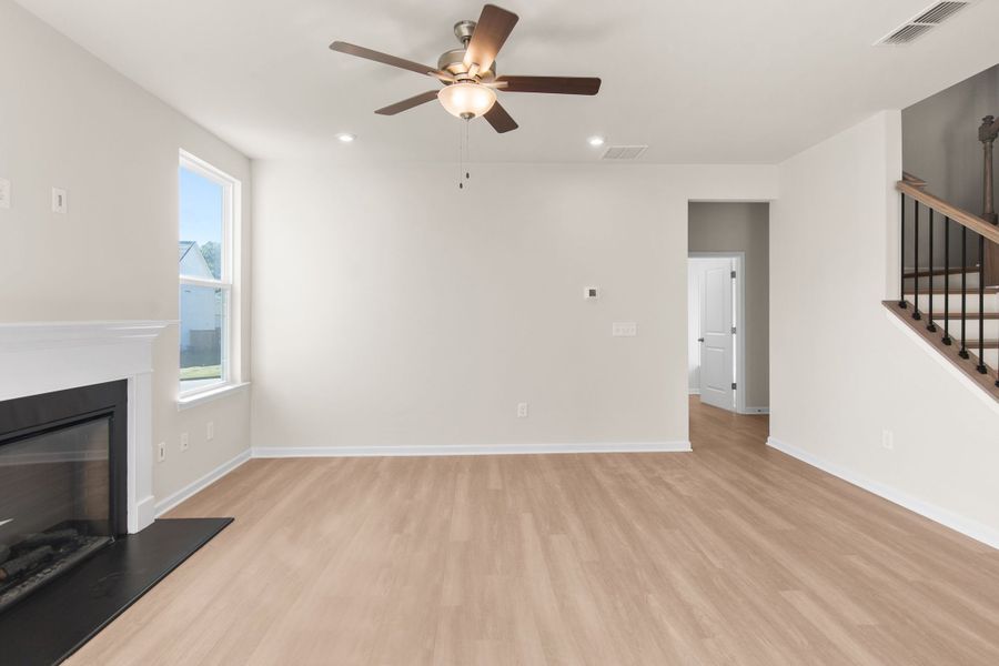 Representative unfurnished interior of a home built from the The Willow B by Davidson Homes LLC in Wehunt Meadows, Hoschton (Image 16).