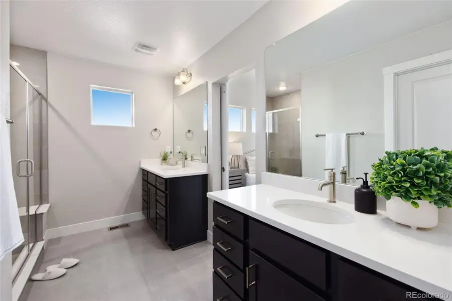 Furnished interior view inside a new home in Trailside on Harmony, Timnath (Image 6).