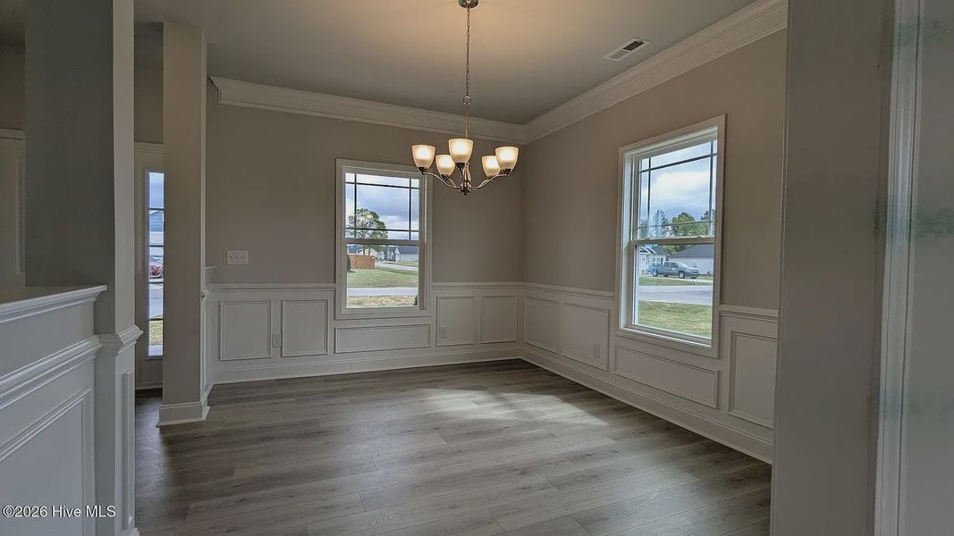 Spacious, unfurnished interior of a new home in Harvest Creek, Nashville (Image 12).