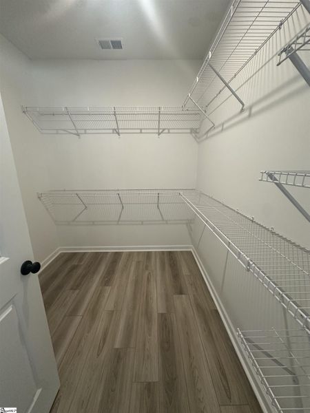 Spacious, unfurnished interior of a new home in Shiloh Trail, Wellford (Image 34).