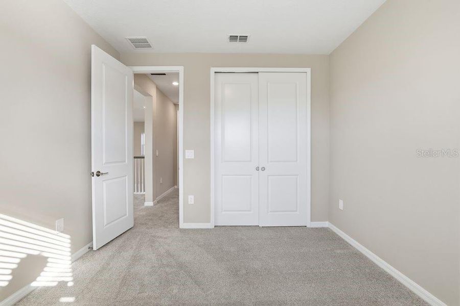 Spacious, unfurnished interior of a new home in Indigo Creek, Apollo Beach (Image 21).