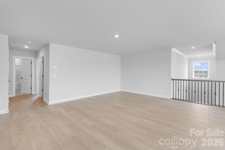 Spacious, unfurnished interior of a new home in Roselyn, Lancaster (Image 15).