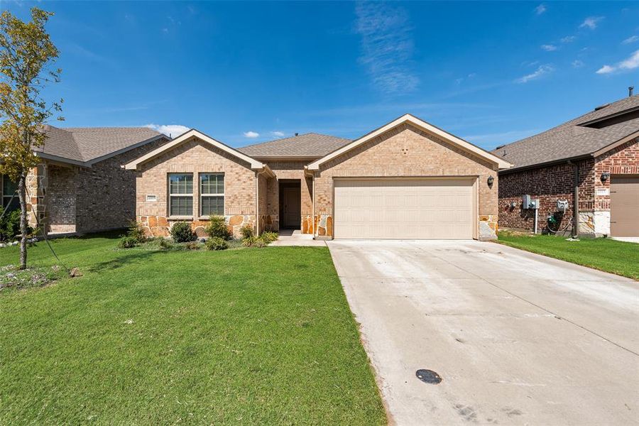 Washroom with baseboards and washer and clothes dryer Washroom with baseboards and washer and clothes dryer