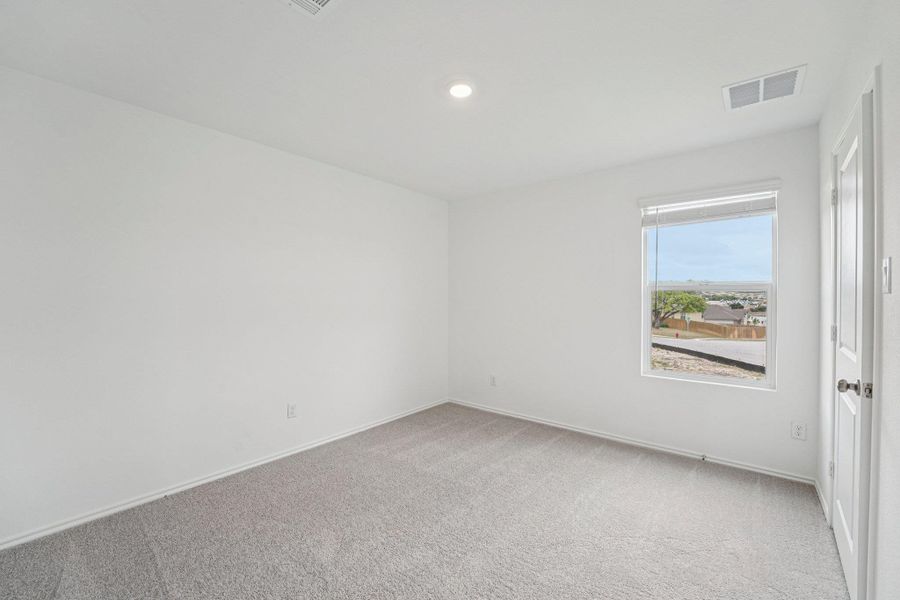Spacious, unfurnished interior of a new home in Clayton Ranch, Copperas Cove (Image 38).