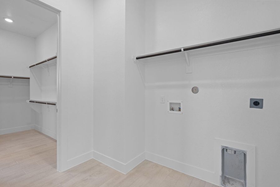 Spacious, unfurnished interior of a new home in Attwater, Waller (Image 21). Spacious, unfurnished interior of a new home in Attwater, Waller (Image 21).