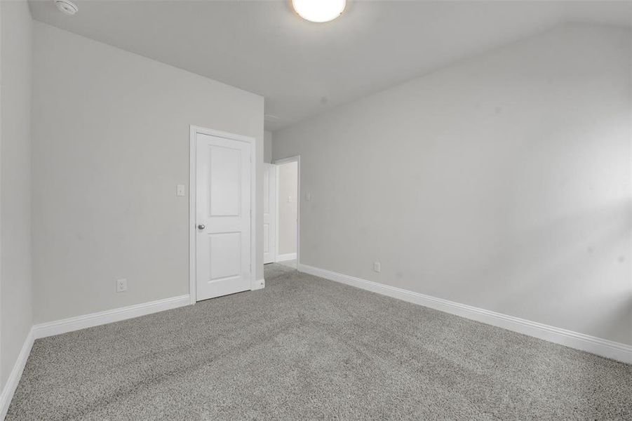 Spacious, unfurnished interior of a new home in , Princeton (Image 26).