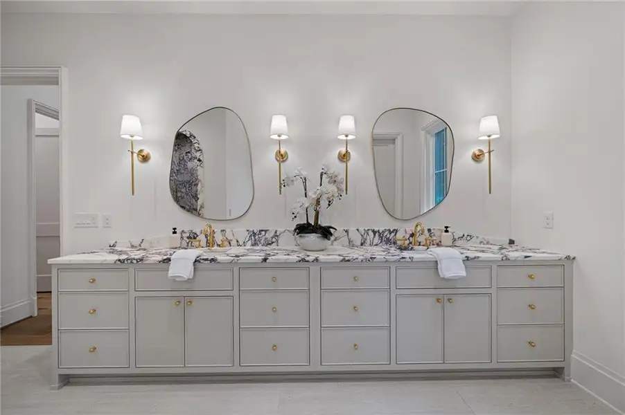 Furnished interior view inside a new home in , Atlanta (Image 44).