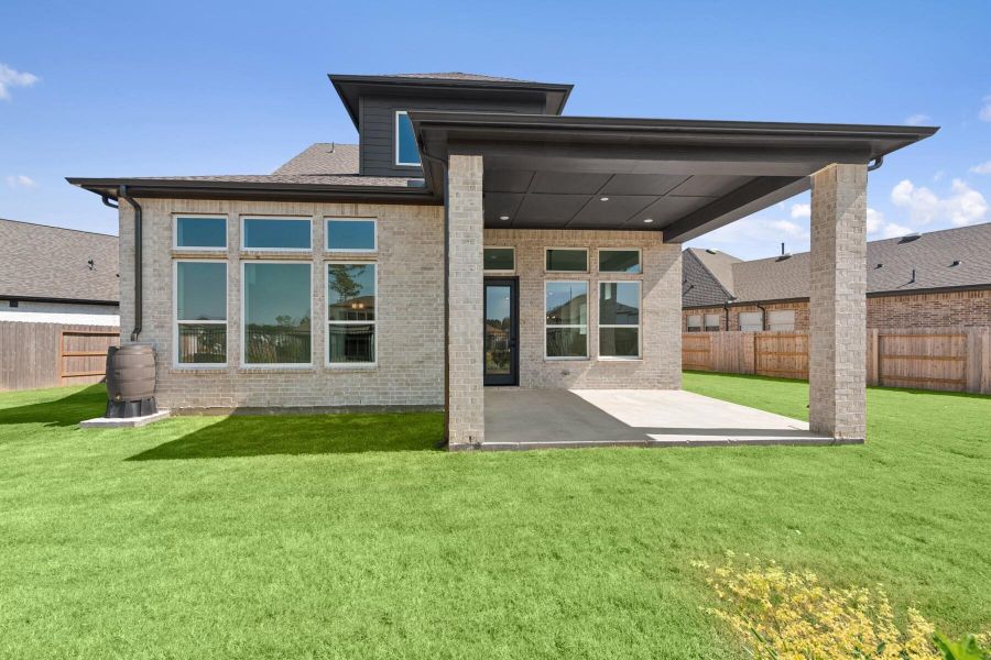 Welcome to The Busch by David Weekley Homes. Move-In-Ready Now!