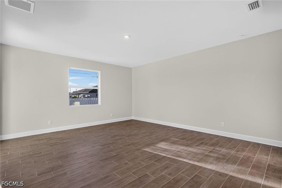 Spacious, unfurnished interior of a new home in Cape Coral, Cape Coral (Image 15). Spacious, unfurnished interior of a new home in Cape Coral, Cape Coral (Image 15).
