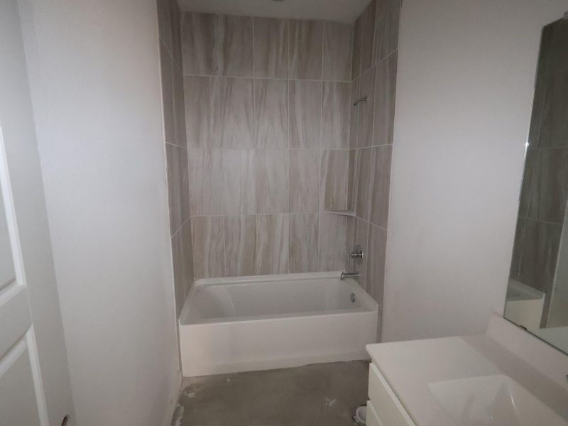 Furnished interior view inside a new home in Moran Ranch, Willis (Image 16). Furnished interior view inside a new home in Moran Ranch, Willis (Image 16).