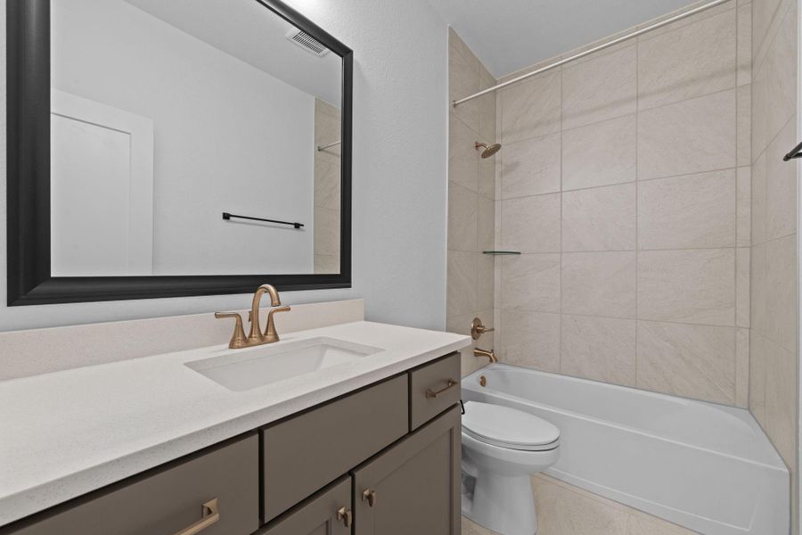 Furnished interior view inside a new home in The Woodlands Hills, Willis (Image 9). Furnished interior view inside a new home in The Woodlands Hills, Willis (Image 9).