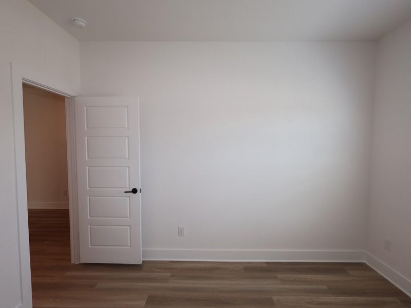 Spacious, unfurnished interior of a new home in Lago Mar, Santa Fe (Image 22).