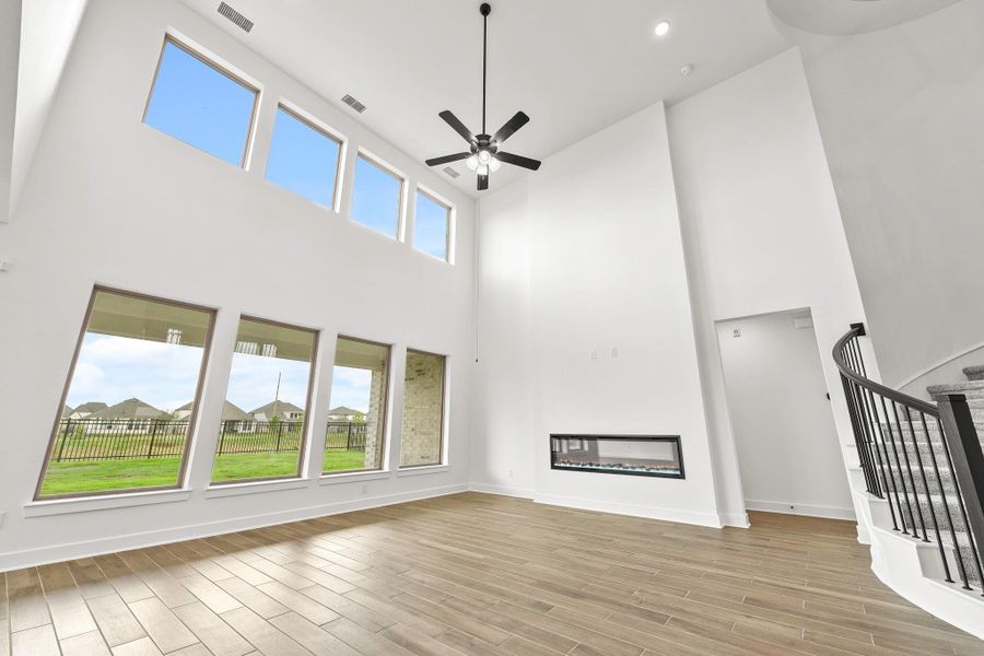 Spacious, unfurnished interior of a new home in , Katy (Image 22).