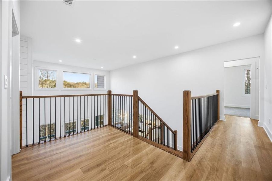 Spacious, unfurnished interior of a new home in , Dahlonega (Image 26).