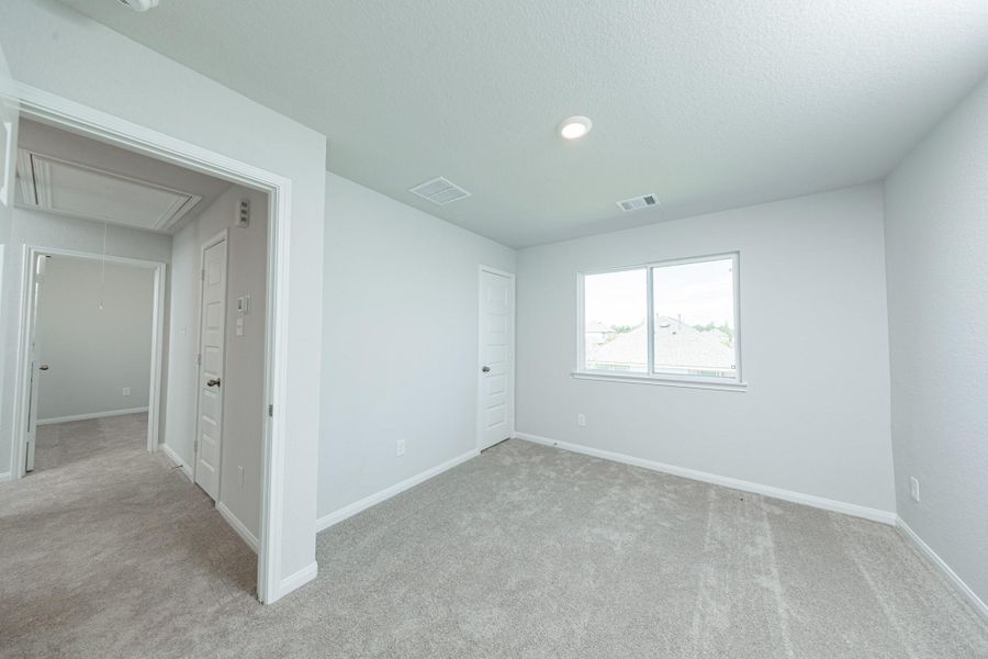 Spacious, unfurnished interior of a new home in Cliffstone Hills, Conroe (Image 11). Spacious, unfurnished interior of a new home in Cliffstone Hills, Conroe (Image 11).