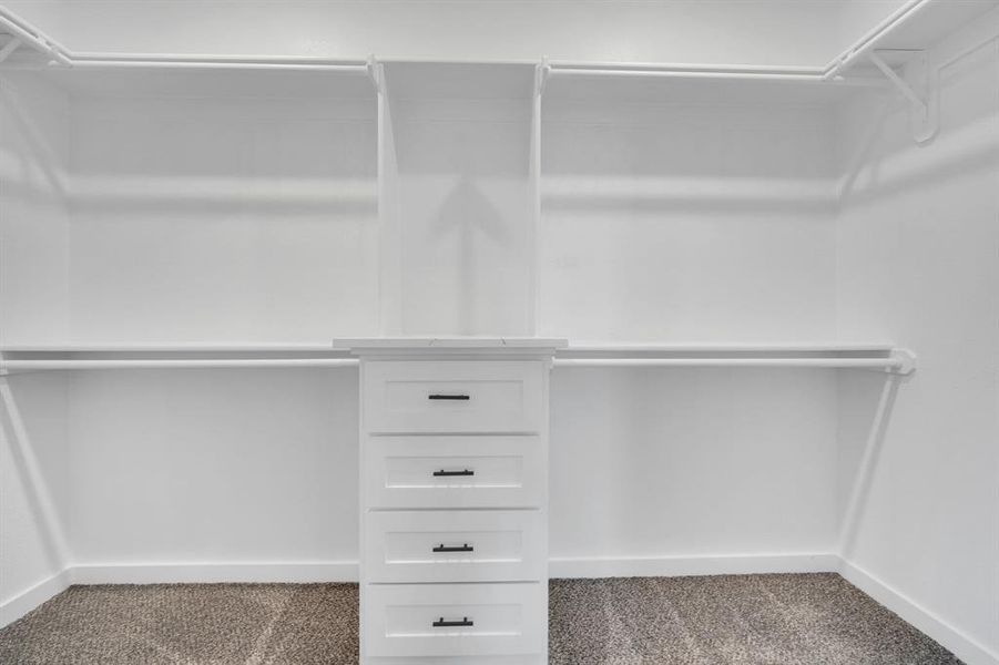 Spacious, unfurnished interior of a new home in , Palmer (Image 16).