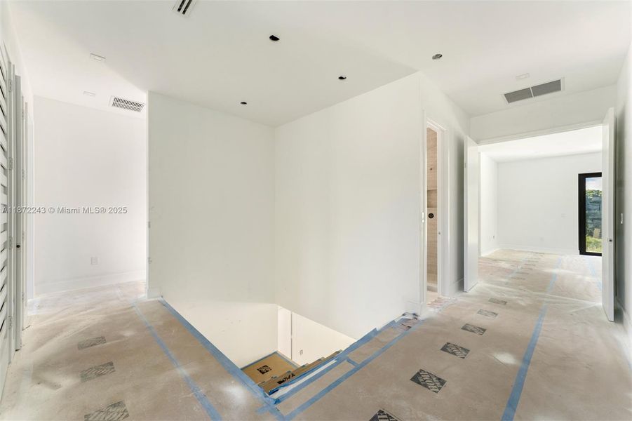 Image 20 of a home in .