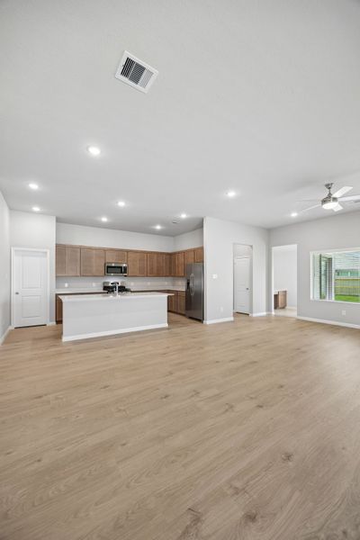 Spacious, unfurnished interior of a new home in Riviera Pines, Huffman (Image 32). Spacious, unfurnished interior of a new home in Riviera Pines, Huffman (Image 32).