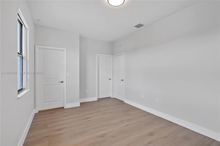 Spacious, unfurnished interior of a new home in , Miramar (Image 25).