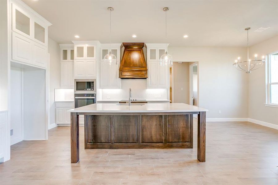 Furnished interior view inside a new home in , Weatherford (Image 3).
