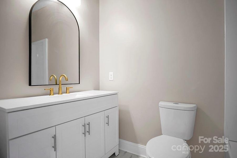 Furnished interior view inside a new home in , Shelby (Image 7).