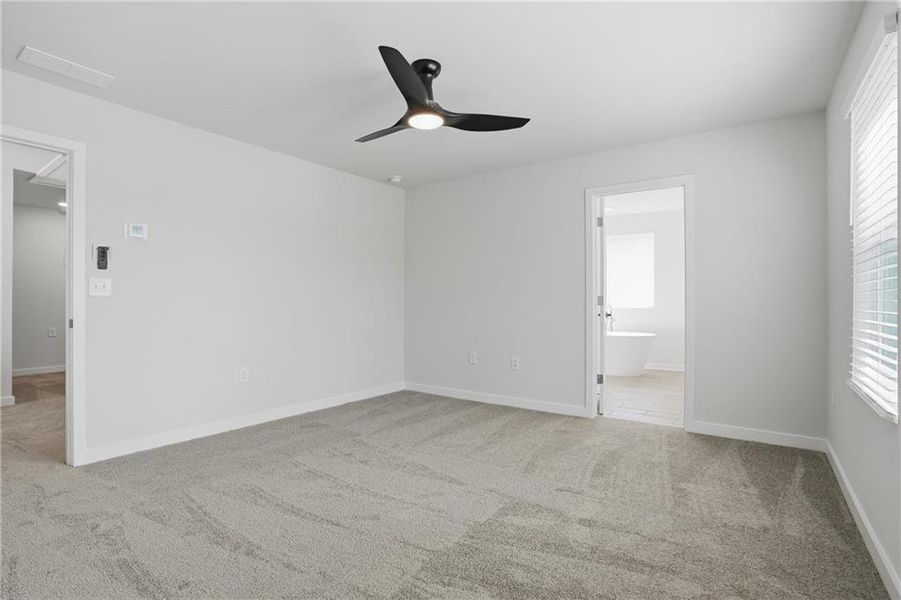 Spacious, unfurnished interior of a new home in Crossvine Village, LaGrange (Image 18).