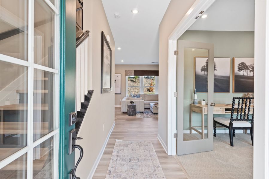 Representative furnished interior of a home built from the Greenbriar by Fischer Homes in Sage Woods, Dallas (Image 6).