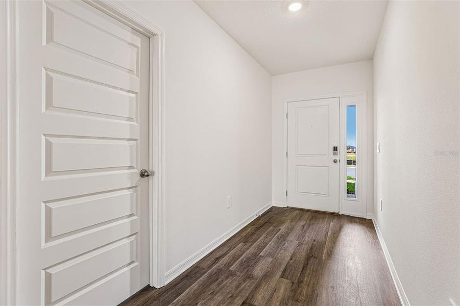 Spacious, unfurnished interior of a new home in , Davenport (Image 21).
