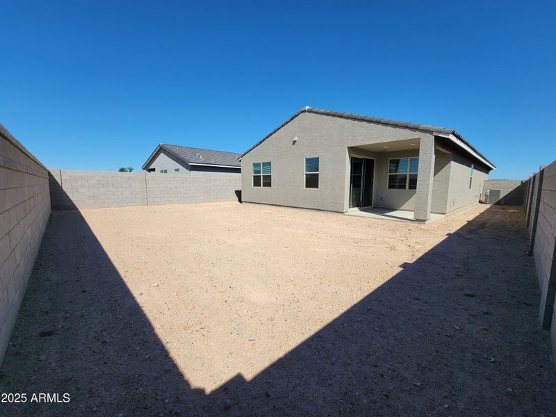 1000055957 1000055957