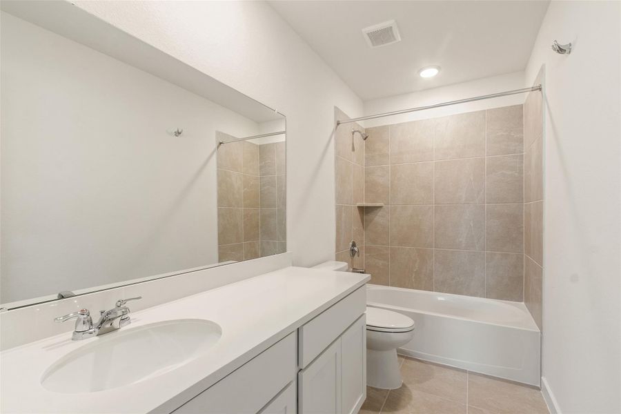 Furnished interior view inside a new home in Cielo, Conroe (Image 12). Furnished interior view inside a new home in Cielo, Conroe (Image 12).