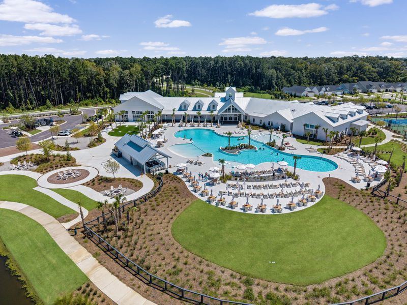 Community amenities in , Summerville (Image 36).