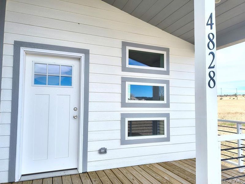 Exterior details and patio area of a home in , Colorado City (Image 15).